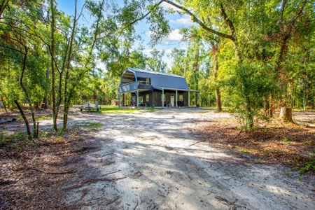 Country Home And Land For Sale In Live Oak, Florida - image 12