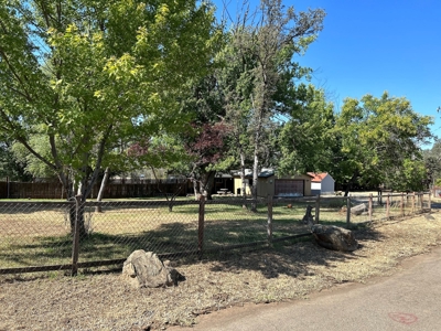 Northern CA Country Home on Small Acreage for Sale - image 11