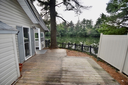 Lake Home in Warrick County - image 37