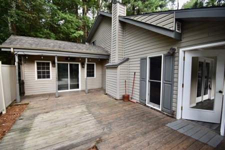 Lake Home in Warrick County - image 36
