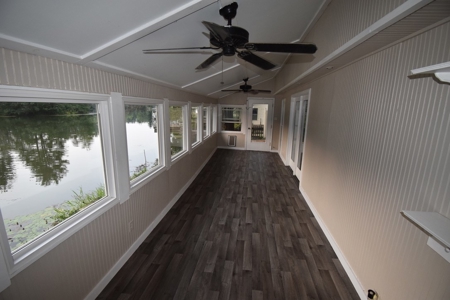 Lake Home in Warrick County - image 20