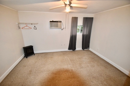 Lake Home in Warrick County - image 44