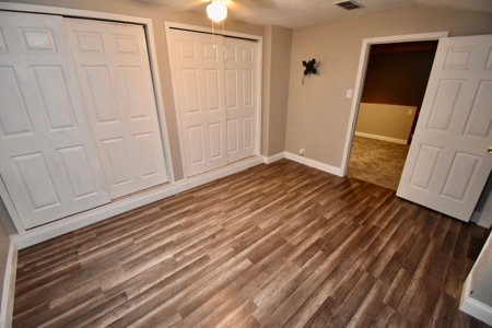 Lake Home in Warrick County - image 35