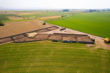 265 acres of irrigated hay ground, 2 feedlots & gravel pit - image 23