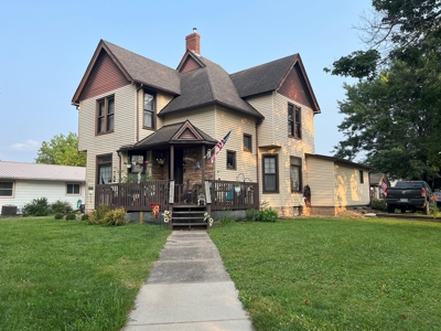 Two Story Knoxville, IA Home For Sale - image 1