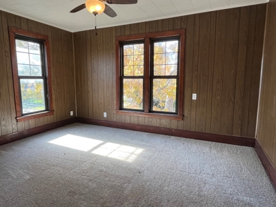 Two Story Knoxville, IA Home For Sale - image 26