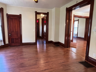 Two Story Knoxville, IA Home For Sale - image 17