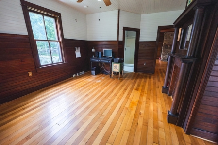 Farmhouse for Sale in Floyd VA! - image 36