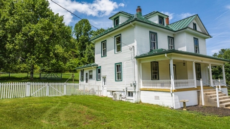 Farmhouse for Sale in Floyd VA! - image 3