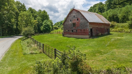 Farmhouse for Sale in Floyd VA! - image 7