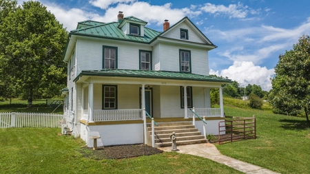 Farmhouse for Sale in Floyd VA! - image 13