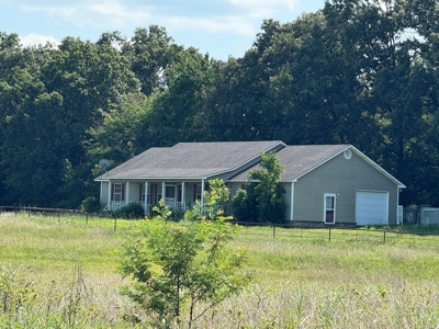 Home, Land, And Chicken Houses For Sale In Arkansas - image 20