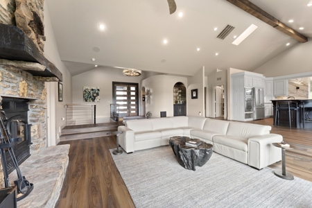 Luxury Northwest Arkansas Retreat For Sale - image 6