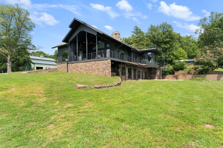 Luxury Northwest Arkansas Retreat For Sale - image 28