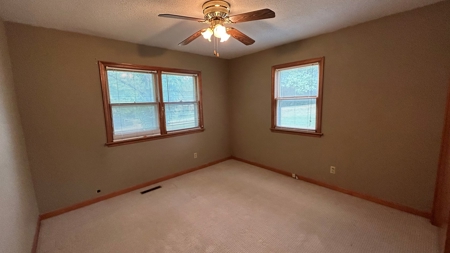 Ranch Home in Bethany Missouri - image 14