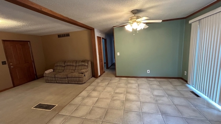 Ranch Home in Bethany Missouri - image 8