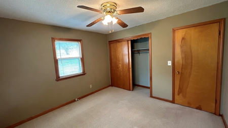 Ranch Home in Bethany Missouri - image 15