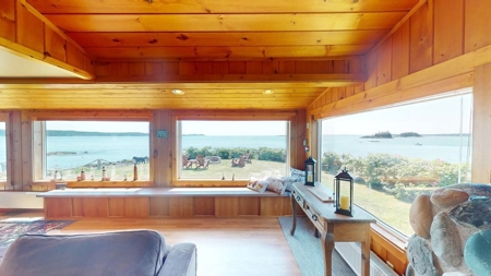 Maine Oceanfront Home - image 27