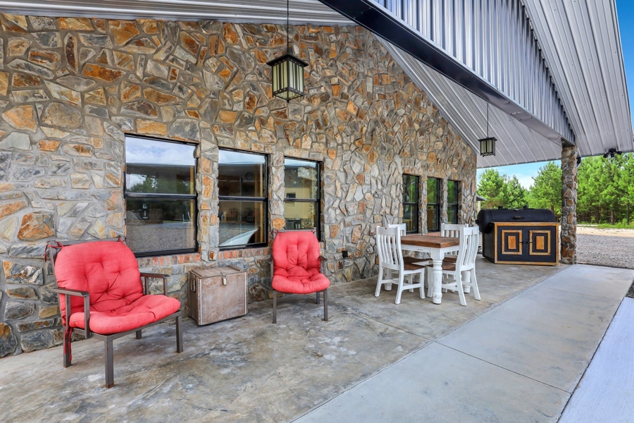 Guest house porch