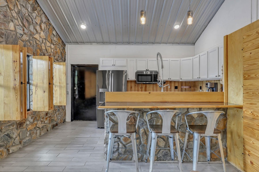 Guest house kitchen/eat at bar