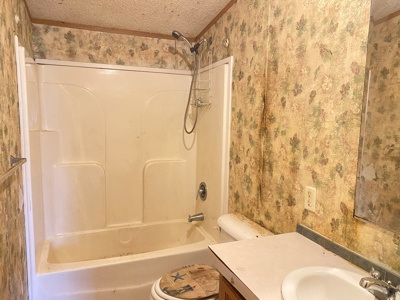 Investment Property - 2003 Clayton Mobile Home on 1 Acre - image 9