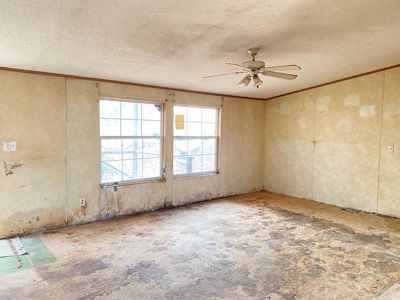 Investment Property - 2003 Clayton Mobile Home on 1 Acre - image 7