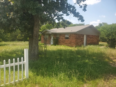 COUNTRY HOME With ACRE Lot and Great Location in Boswell, OK - image 4