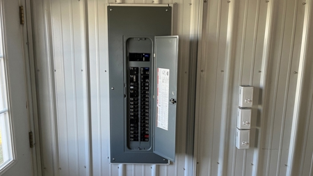 Commercial Real Estate Building - image 19