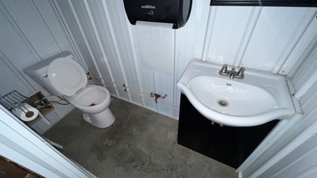 Commercial Real Estate Building - image 18