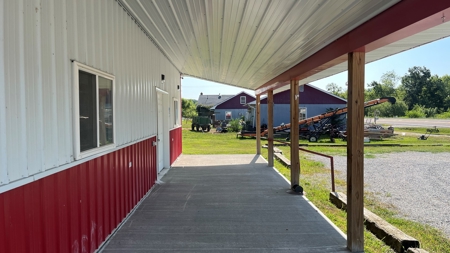 Commercial Real Estate Building - image 8
