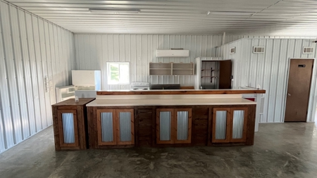 Commercial Real Estate Building - image 12