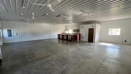 Commercial Real Estate Building - image 10