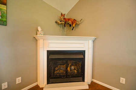 Home for Sale in El Dorado Springs - image 13