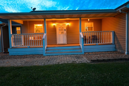 Home for Sale in El Dorado Springs - image 4