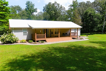 Beautiful 6 Bedroom 4 Bath Home Minutes From Poplar Bluff! - image 11