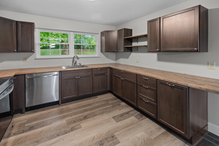 Newly Updated Home in Tazewell, Tennessee - image 16