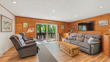 Welcome to Horicon, WI, where tranquility meets luxury - image 17