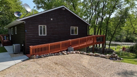Welcome to Horicon, WI, where tranquility meets luxury - image 47