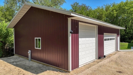 Welcome to Horicon, WI, where tranquility meets luxury - image 11
