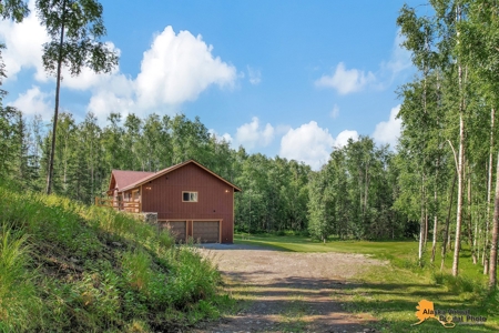 Home on Private Acreage for Sale in Chugiak, Alaska - image 16