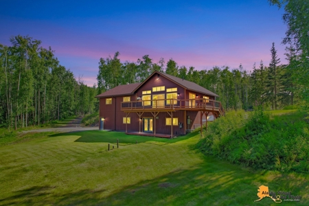 Home on Private Acreage for Sale in Chugiak, Alaska - image 4