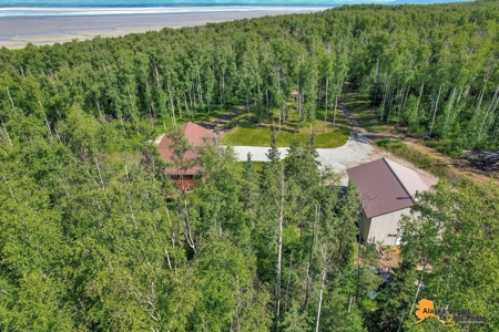 Home on Private Acreage for Sale in Chugiak, Alaska - image 15