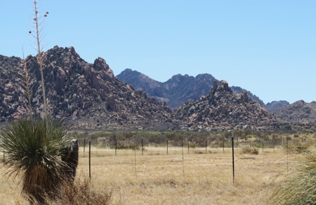 Spectacular AZ property with panoramic mountain view - image 21
