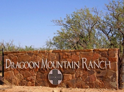 Spectacular AZ property with panoramic mountain view - image 9