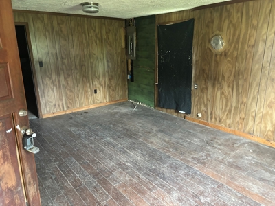 Home Near Historic Downtown Lenoir NC - image 10