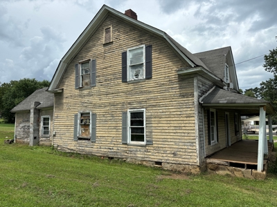 Home Near Historic Downtown Lenoir NC - image 7