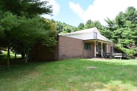 Investment Home for Sale Adjoining the Blue Ridge Parkway - image 2