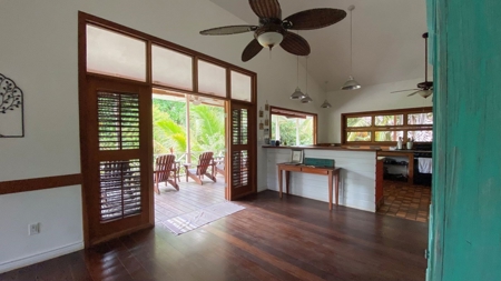 Titled Bluff Beach BnB, Bocas del Toro - image 10