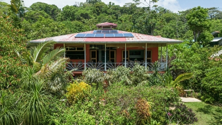 Titled Bluff Beach BnB, Bocas del Toro - image 29
