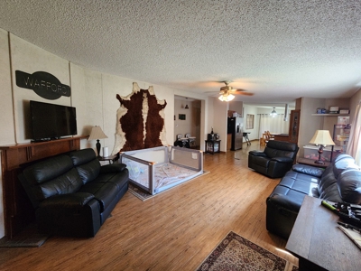 Wildhorse Road Country Home - Shop - Acreage - For Sale - image 12